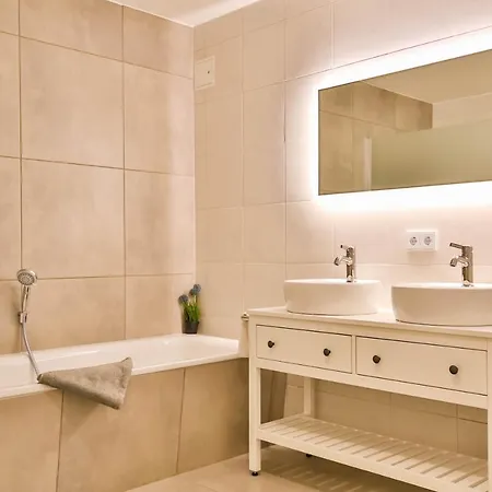 Ava - Im Sommer Ist Ein Strandkorb Inclusive