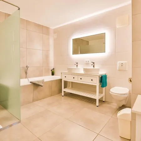 Ava - Im Sommer Ist Ein Strandkorb Inclusive * Zempin